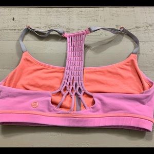 Lululemon bra size 6